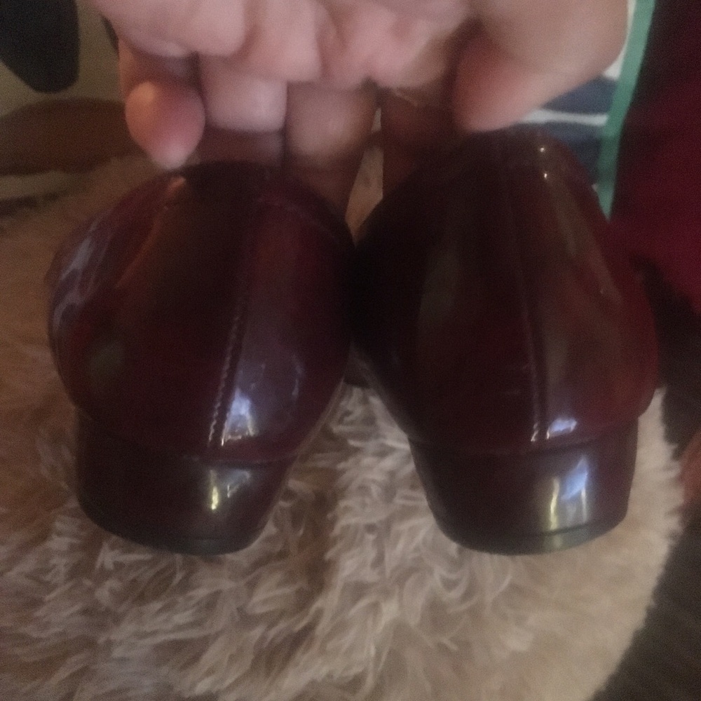 🌹Kelly & Katie Patent Leather Flat Shoes🌺 - Picture 3 of 8